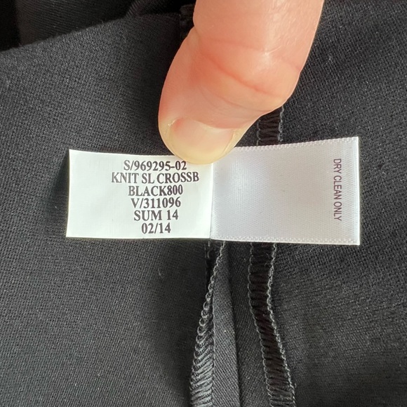 NWT Banana Republic Cross Back Sleeveless Black Ponte Dress, size 6 - Picture 9 of 11